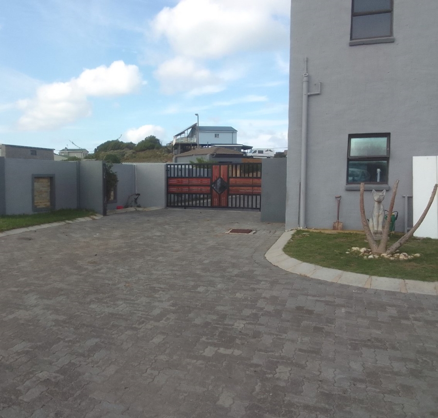 Commercial Property for Sale in Paradise Beach Eastern Cape